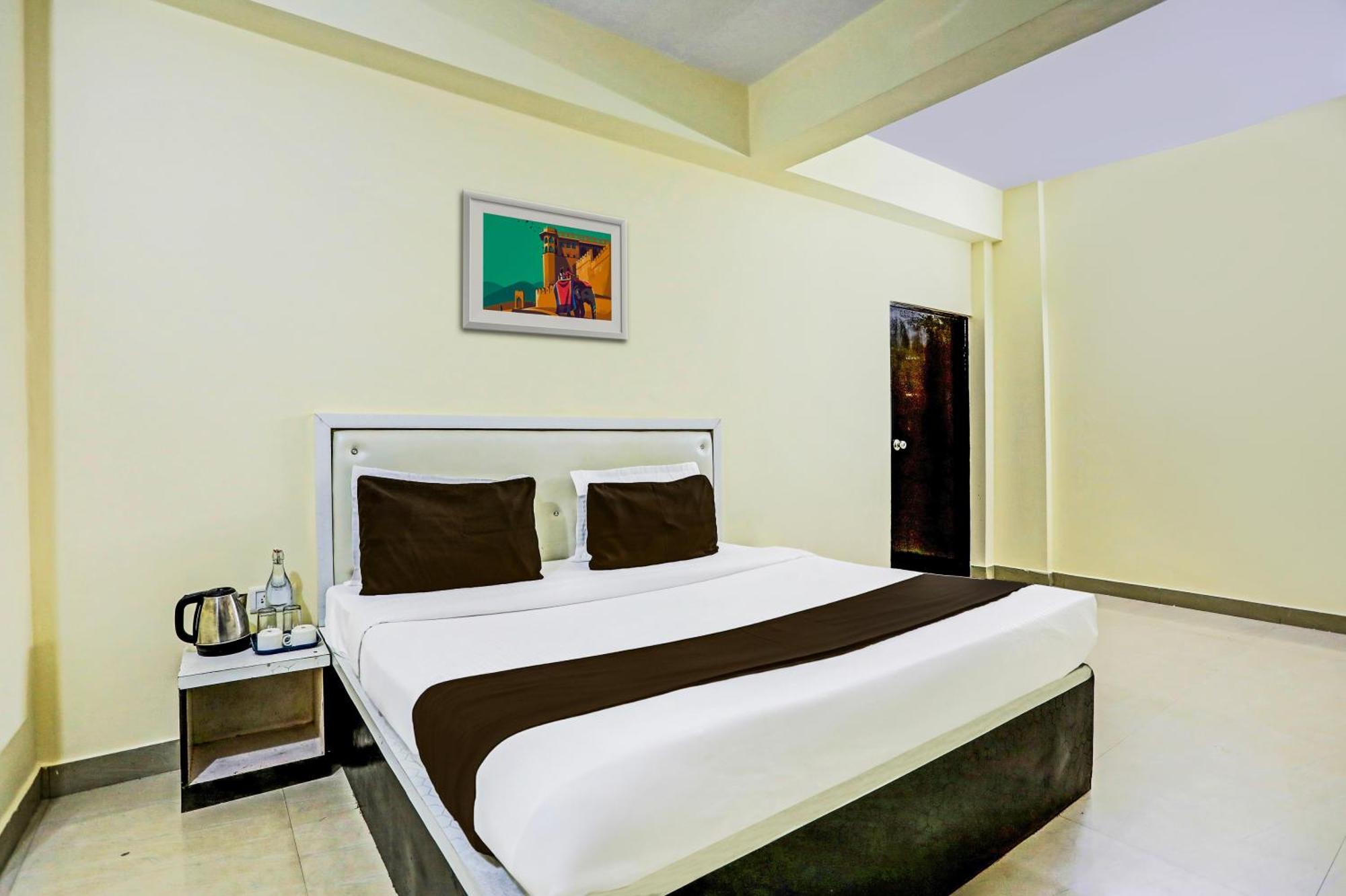 Super Hotel O Hyderabad Gate Iit Bhu Kakarmatha Εξωτερικό φωτογραφία