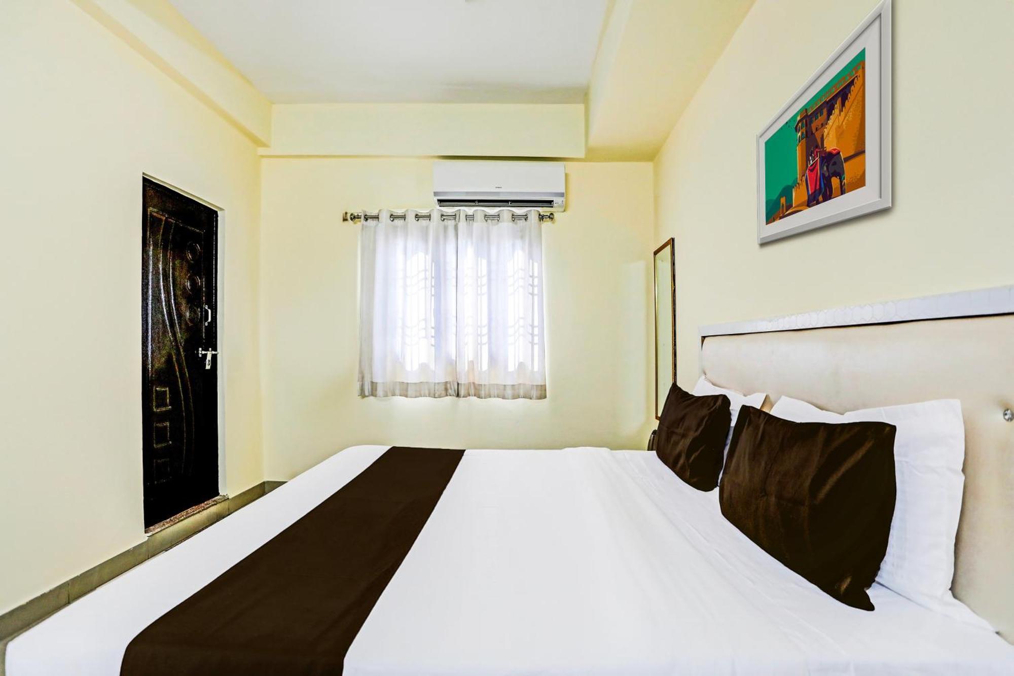Super Hotel O Hyderabad Gate Iit Bhu Kakarmatha Εξωτερικό φωτογραφία