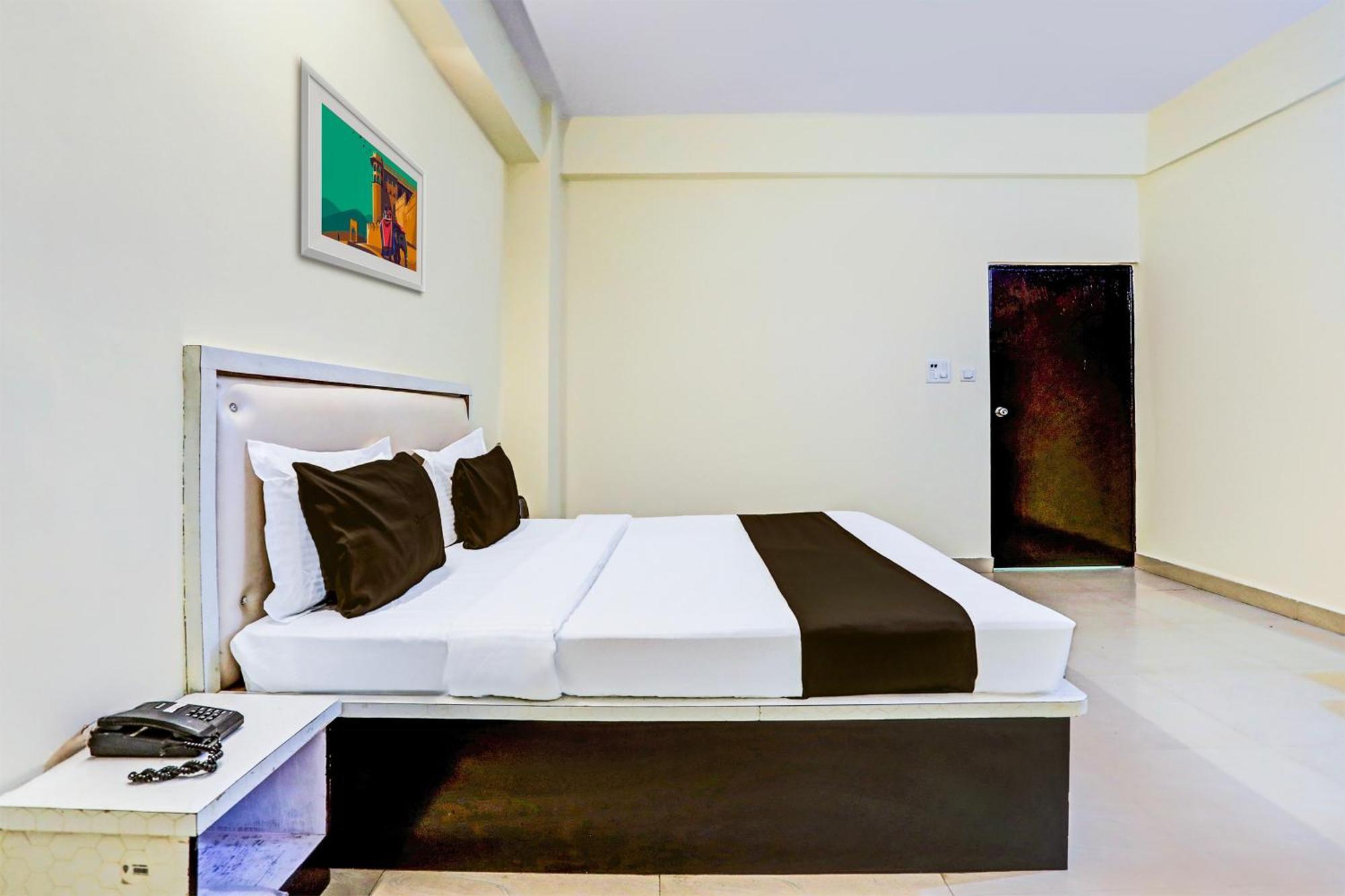 Super Hotel O Hyderabad Gate Iit Bhu Kakarmatha Εξωτερικό φωτογραφία