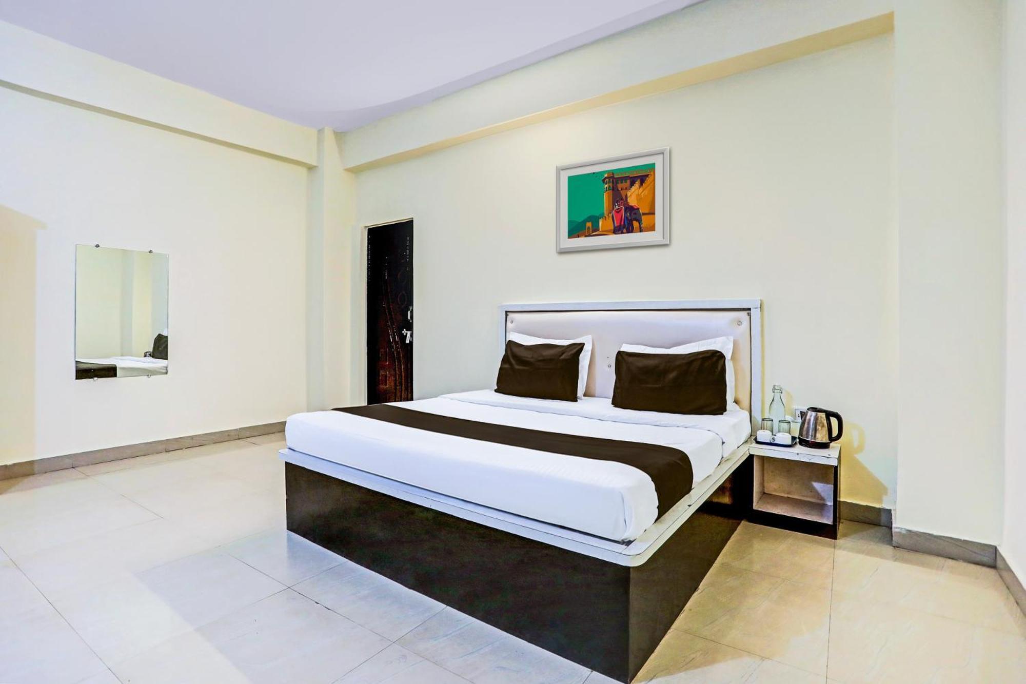Super Hotel O Hyderabad Gate Iit Bhu Kakarmatha Εξωτερικό φωτογραφία
