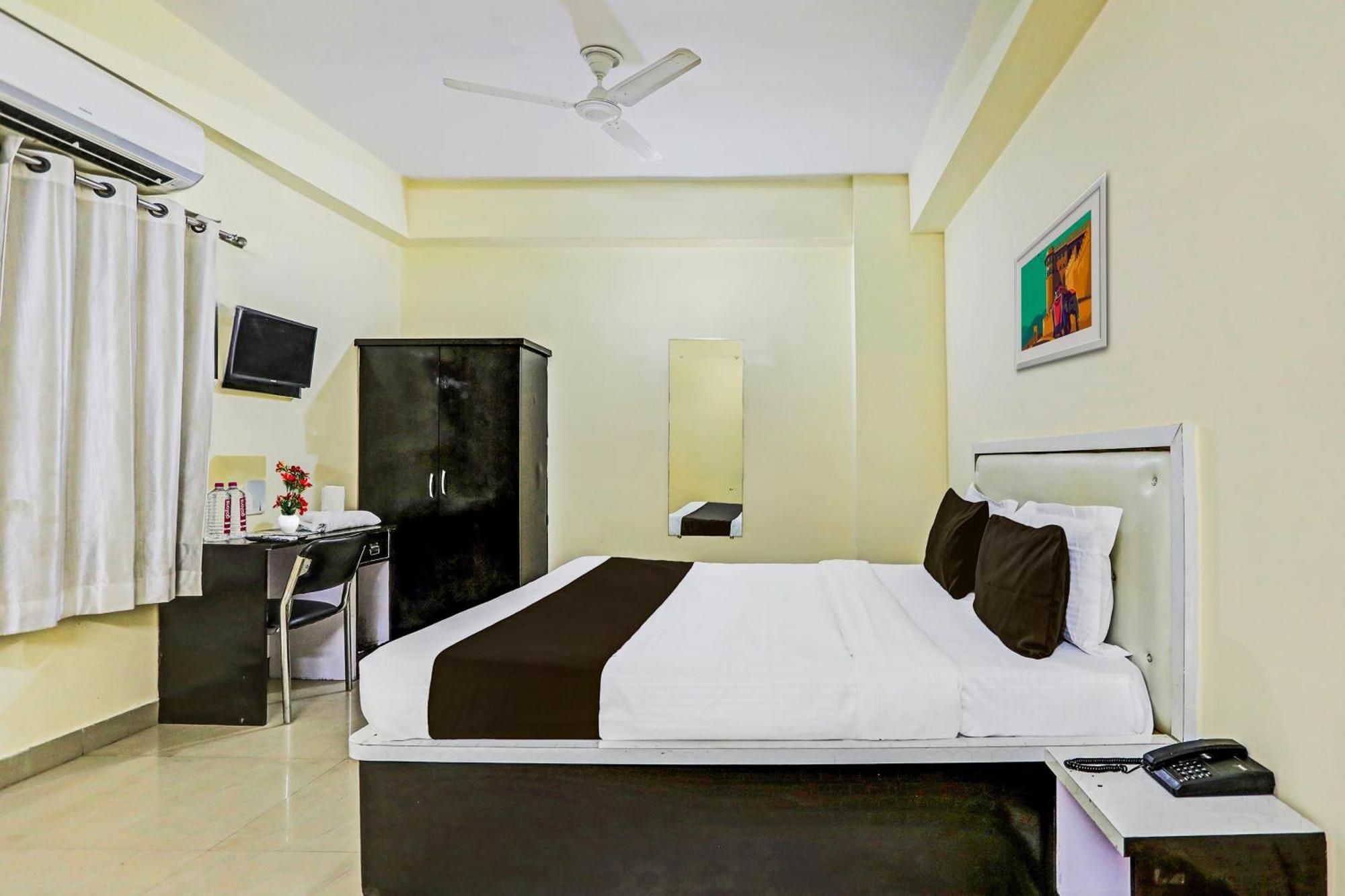 Super Hotel O Hyderabad Gate Iit Bhu Kakarmatha Εξωτερικό φωτογραφία