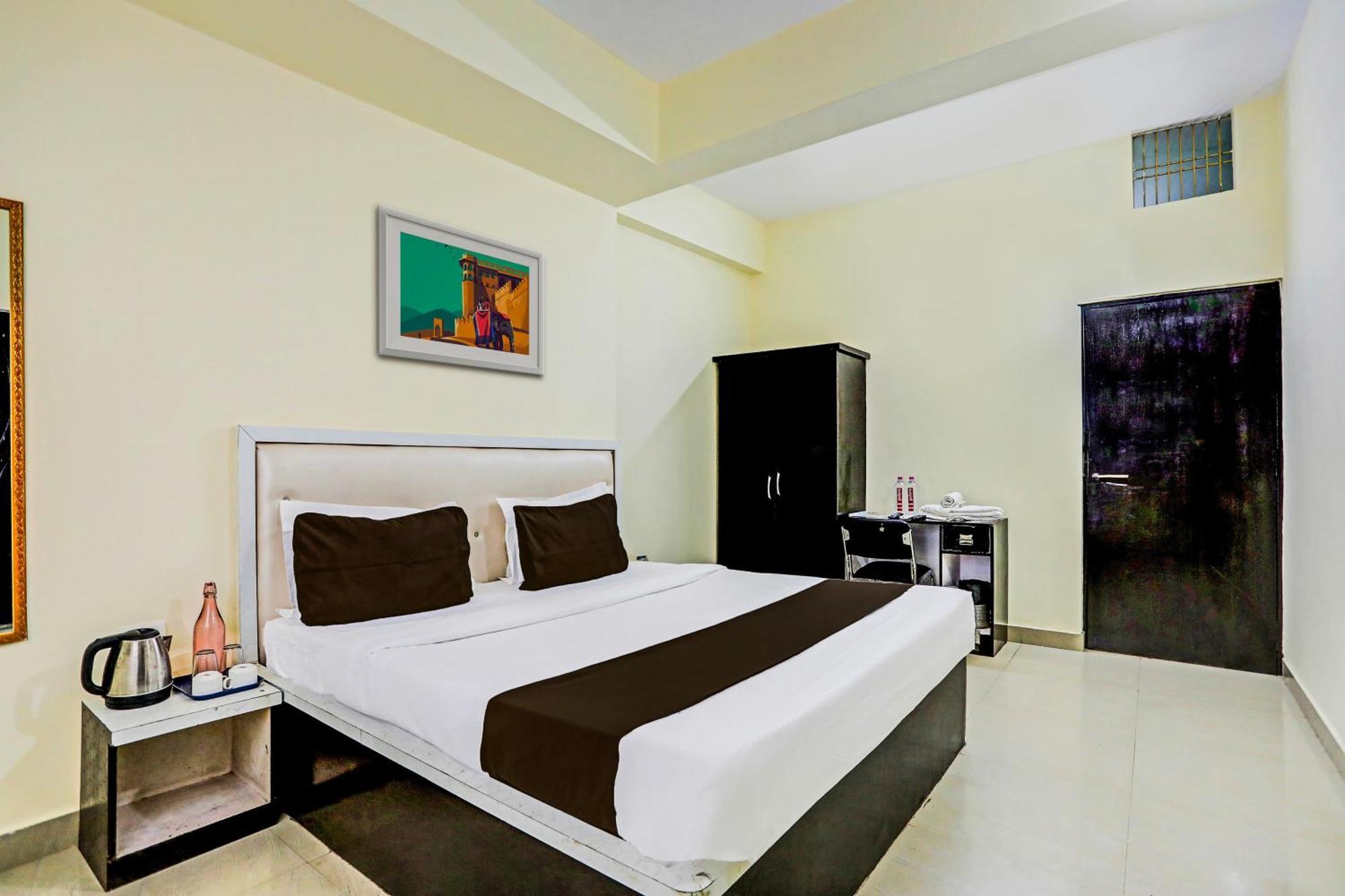 Super Hotel O Hyderabad Gate Iit Bhu Kakarmatha Εξωτερικό φωτογραφία