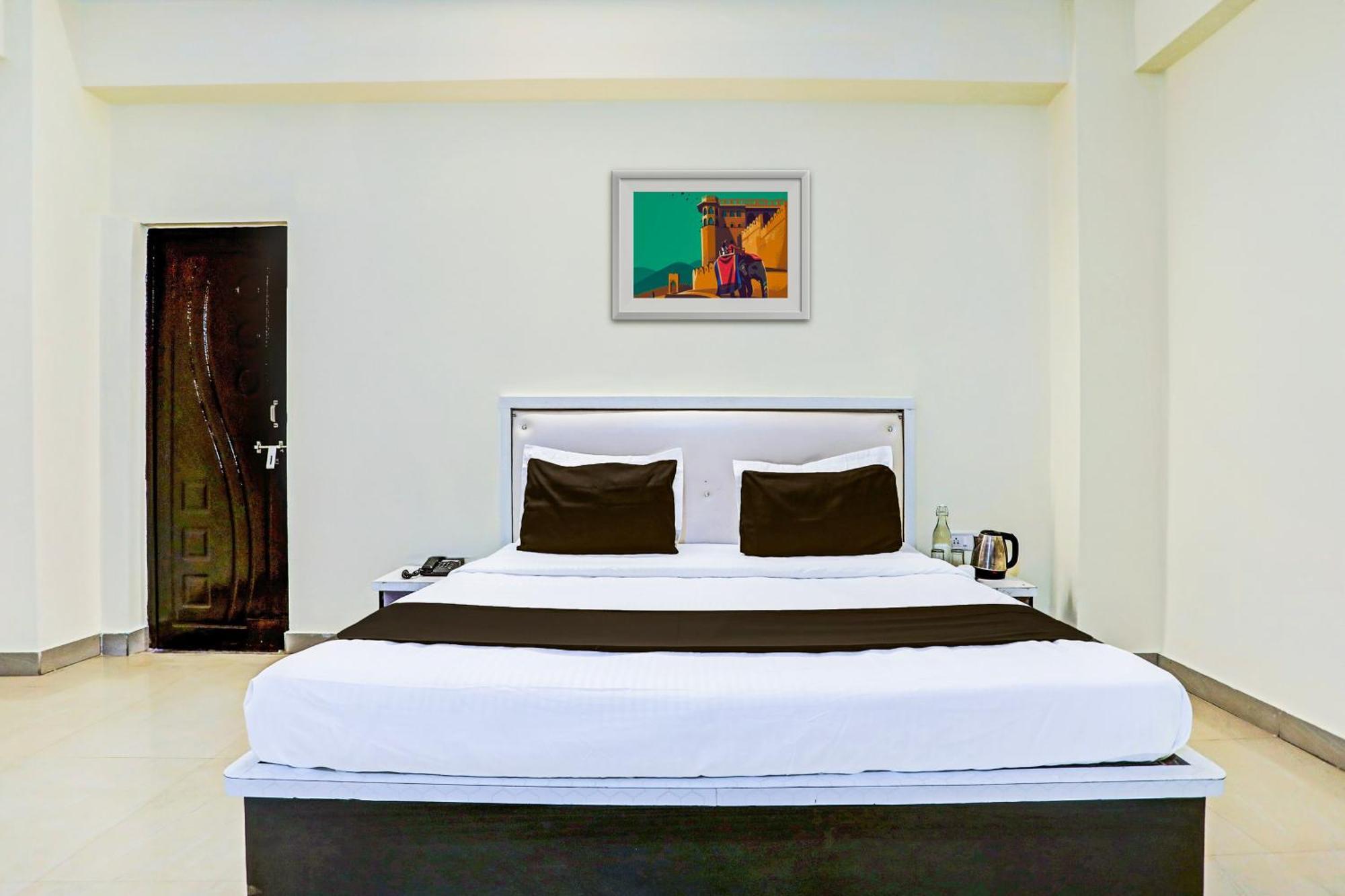 Super Hotel O Hyderabad Gate Iit Bhu Kakarmatha Εξωτερικό φωτογραφία