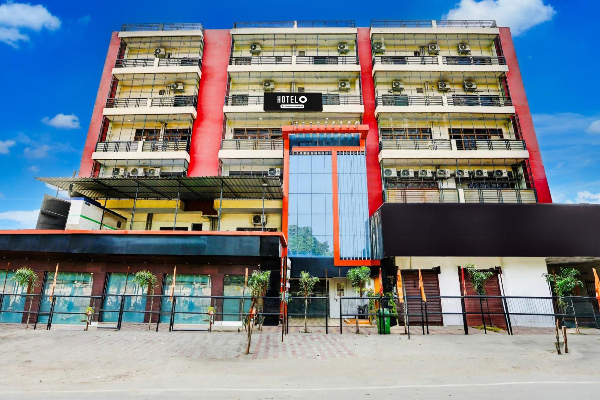 Super Hotel O Hyderabad Gate Iit Bhu Kakarmatha Εξωτερικό φωτογραφία